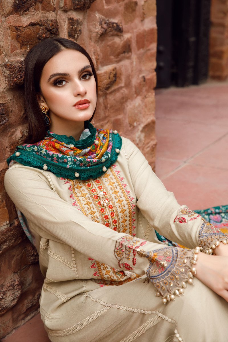 3PC LAWN EMBROIDERED SHIRT WITH PRINTED  BAMBER CHIFFON DUPATTA AND TROUSER - 706